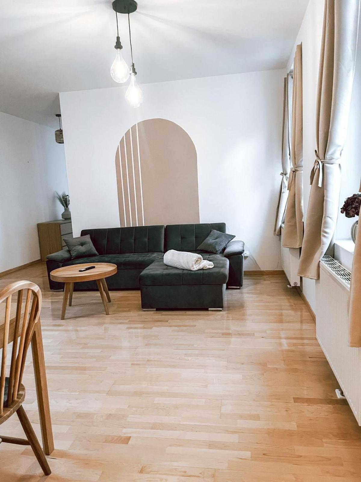 Apartment Zentrales Naehe Schoenbrunn - 5 Pers Vienna