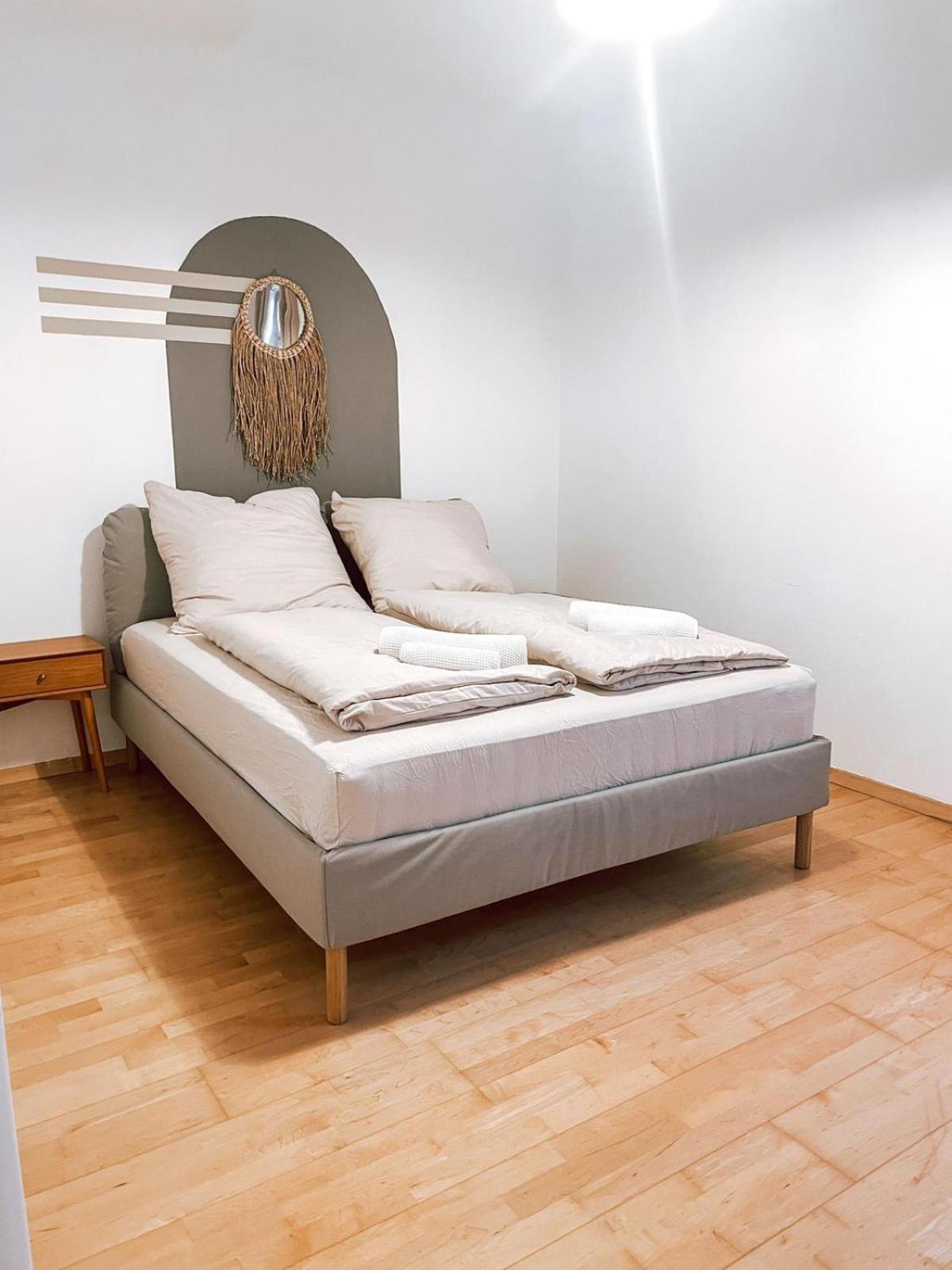Apartment Zentrales Naehe Schoenbrunn - 5 Pers Vienna